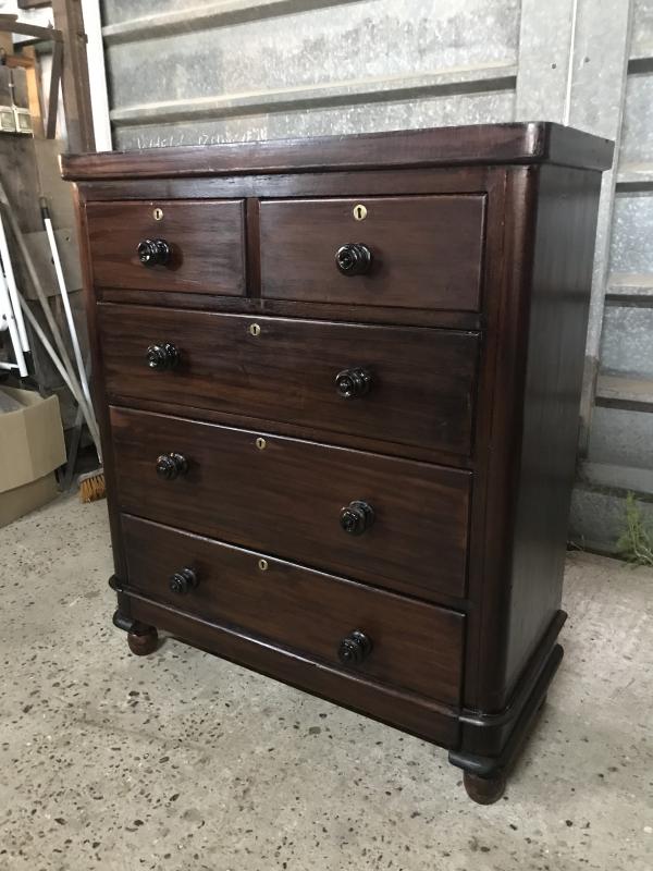 Large Victorian Mahogany chest of drawers.