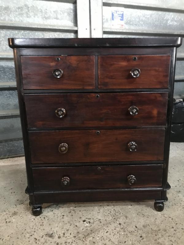 Victorian Mahogany chest of drawers
