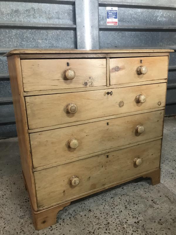 Large Victorian pine chest of drawers.