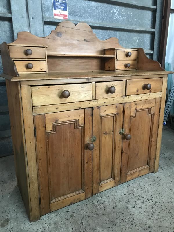 Large Victorian pine washstand