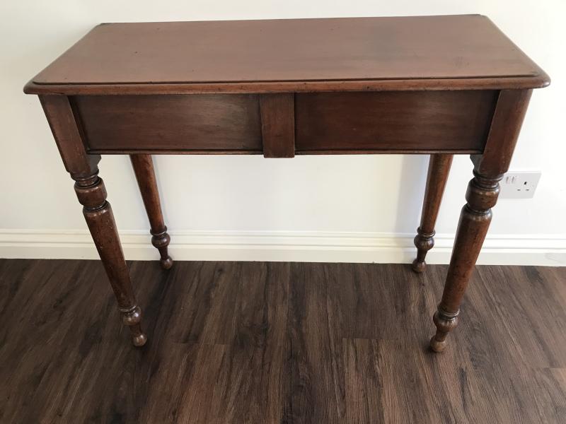 Victorian Mahogany console / hall table