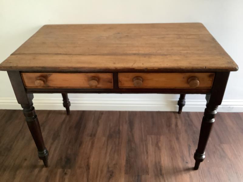 Victorian pine dining table .