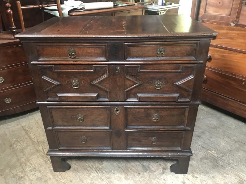 Charles11 oak 2 section chest of drawers .